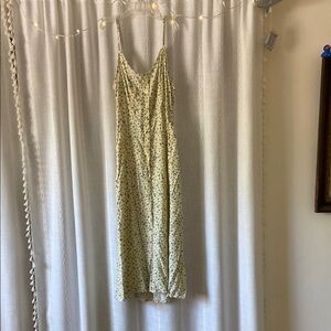 🌼 Women’s pale yellow sundress 🌼